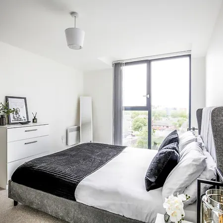Excellent City Centre Apartment With Juliet Balcony By Bold Apartments Liverpool Exterior photo
